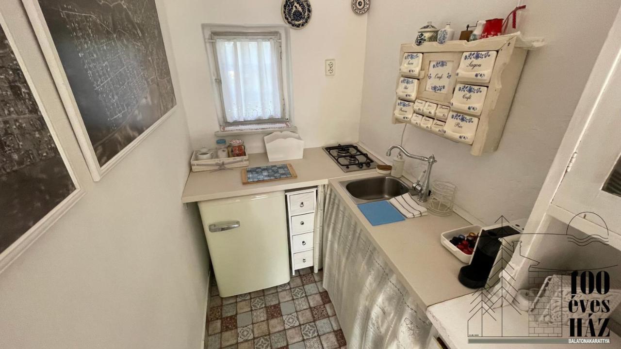 Vakantiehuis 100 Eves Haz Balatonakarattya