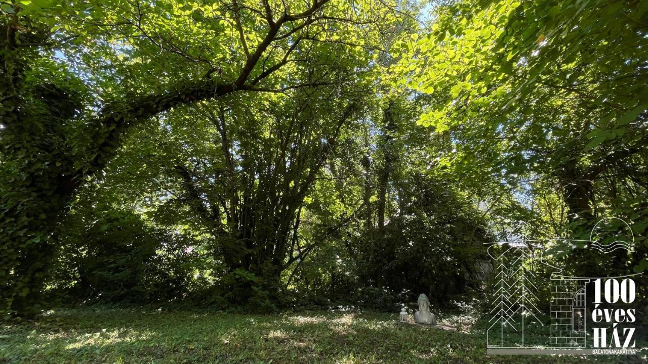 Vakantiehuis 100 Eves Haz Balatonakarattya